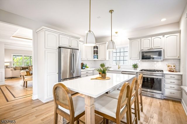 506 Codding Rd, Westfield Town, NJ 07090