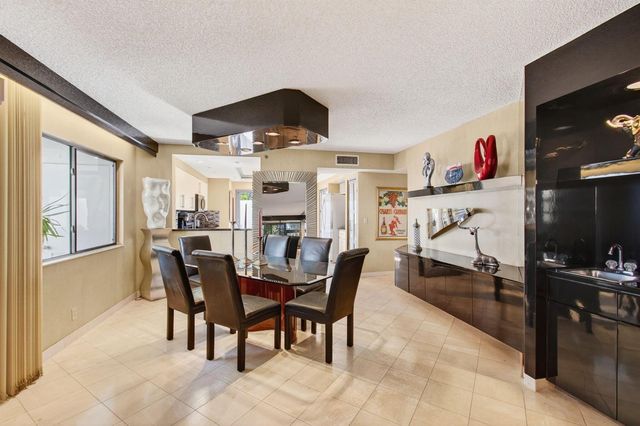 15321 Strathearn Drive 10902, Delray Beach, FL 33446