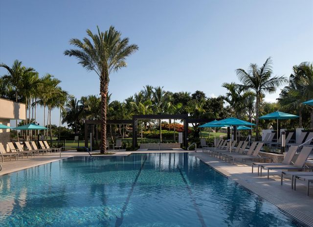15321 Strathearn Drive 10902, Delray Beach, FL 33446