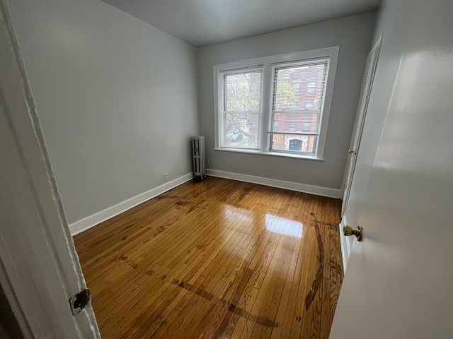 6802 S Clyde Avenue 2, Chicago, IL 60649