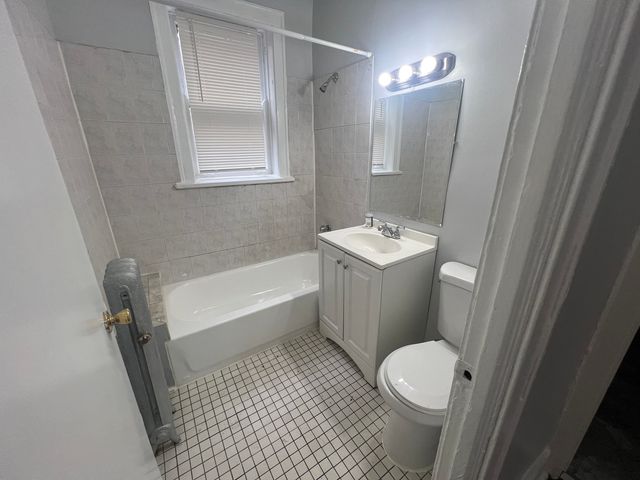 6802 S Clyde Avenue 2, Chicago, IL 60649