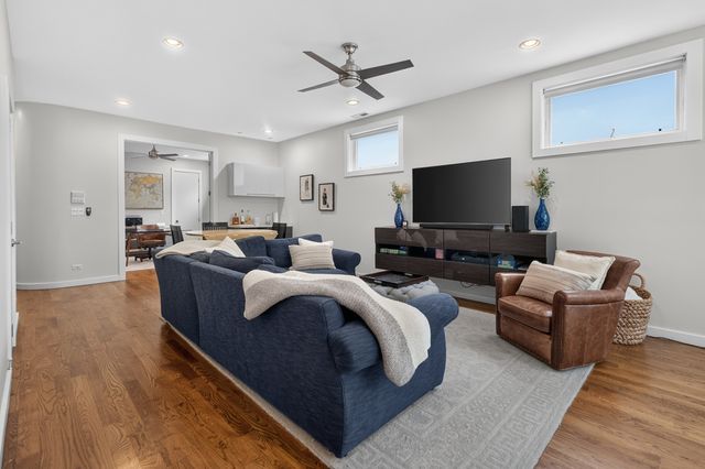 2012 W Shakespeare Avenue 1, Chicago, IL 60647