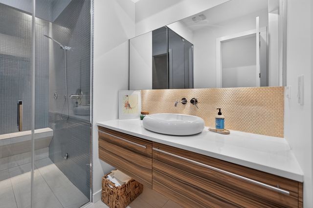 2012 W Shakespeare Avenue 1, Chicago, IL 60647