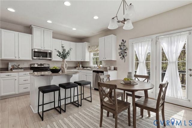 5225 Timsbury Pointe Dr, Chester, VA 23831