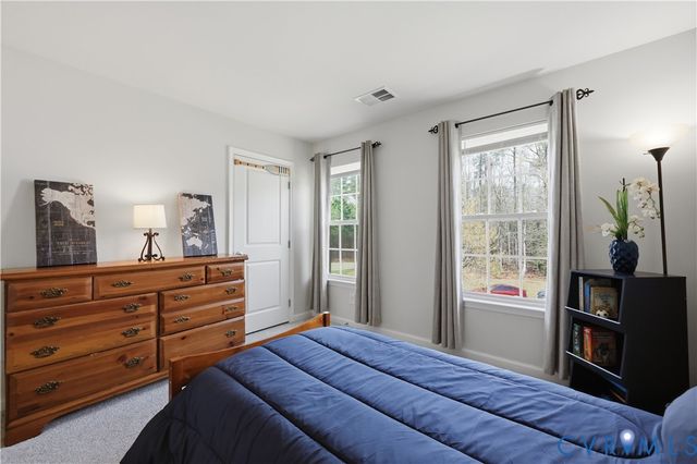 5225 Timsbury Pointe Dr, Chester, VA 23831