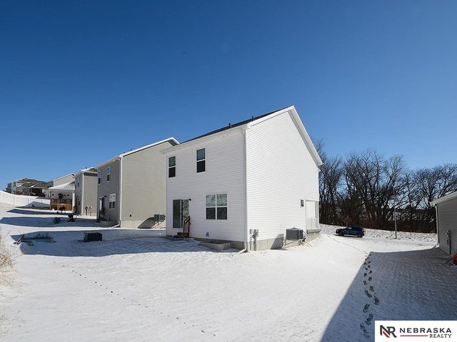 7728 N 95th Avenue, Omaha, NE 68122