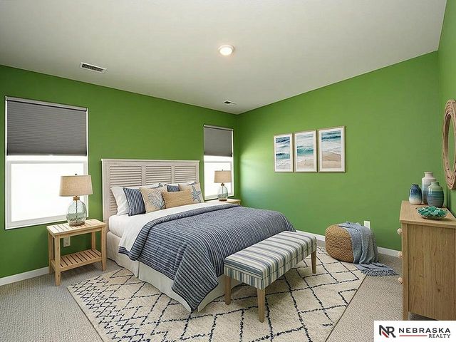 7728 N 95th Avenue, Omaha, NE 68122