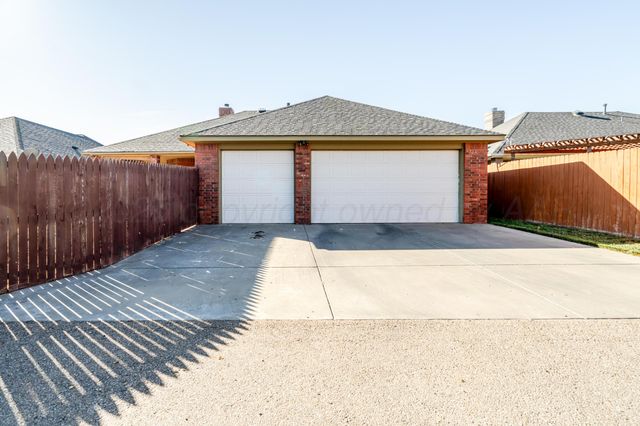 7703 EL PASO Drive, Amarillo, TX 79118