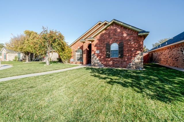 7703 EL PASO Drive, Amarillo, TX 79118