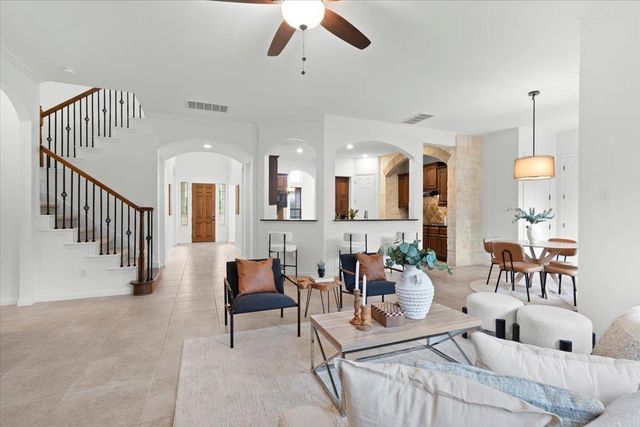 211 Longmont LN, Austin, TX 78737