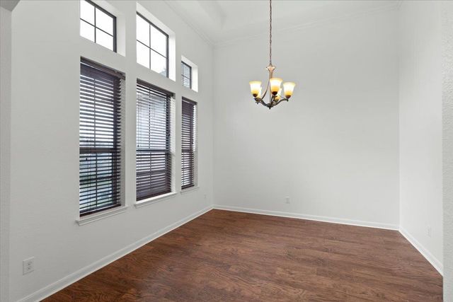 211 Longmont LN, Austin, TX 78737