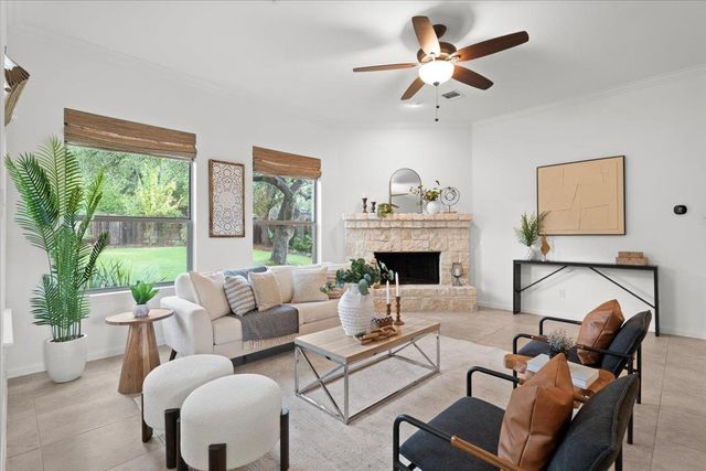 211 Longmont LN, Austin, TX 78737