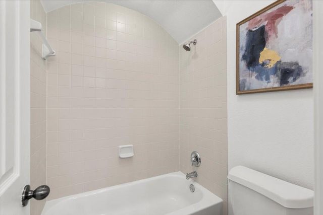 211 Longmont LN, Austin, TX 78737