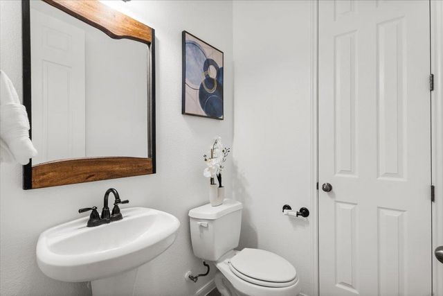 211 Longmont LN, Austin, TX 78737