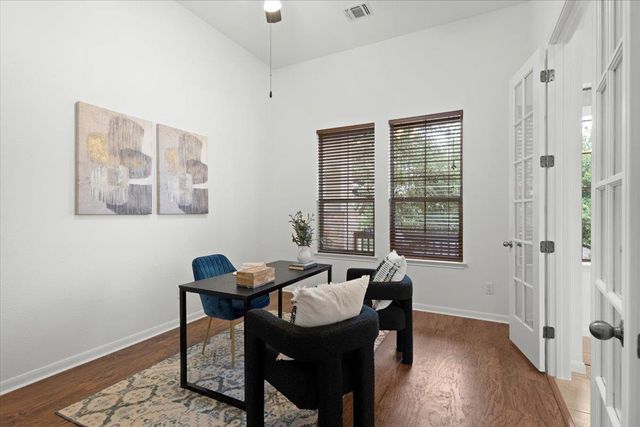211 Longmont LN, Austin, TX 78737