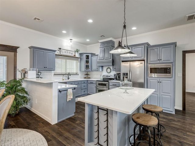 30753 Aussie Court, Norman, OK 73072