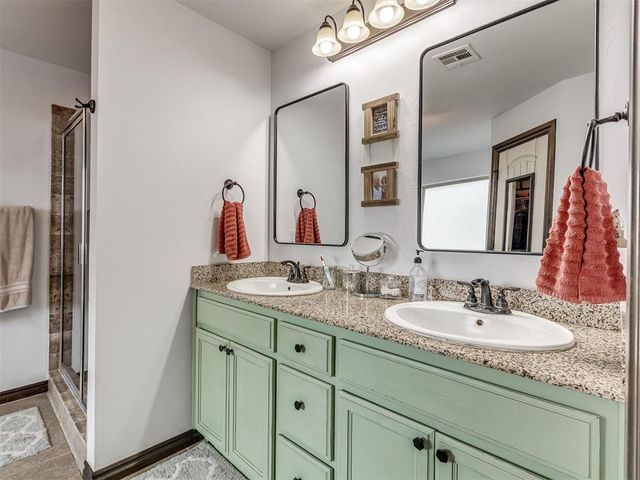 30753 Aussie Court, Norman, OK 73072