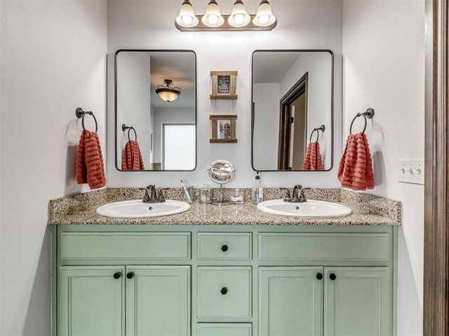 30753 Aussie Court, Norman, OK 73072
