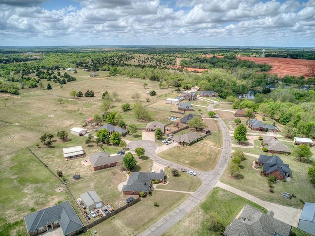 30753 Aussie Court, Norman, OK 73072