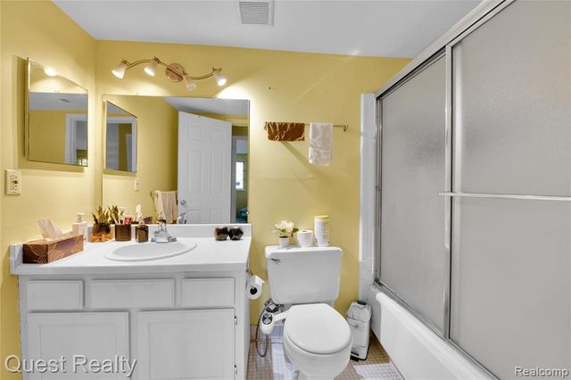 30028 W 12 Mile Road, Farmington Hills, MI 48334