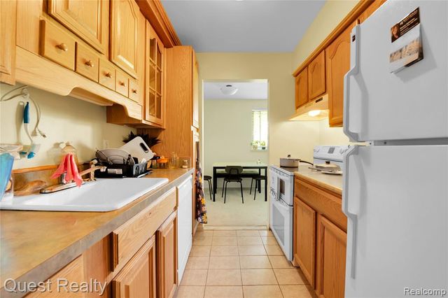 30028 W 12 Mile Road, Farmington Hills, MI 48334