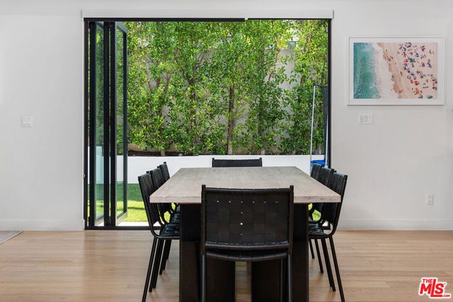 5131 Etiwanda Avenue, Tarzana, CA 91356