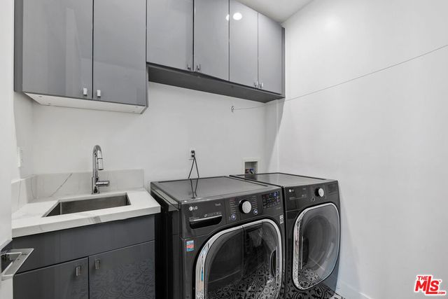 5131 Etiwanda Avenue, Tarzana, CA 91356