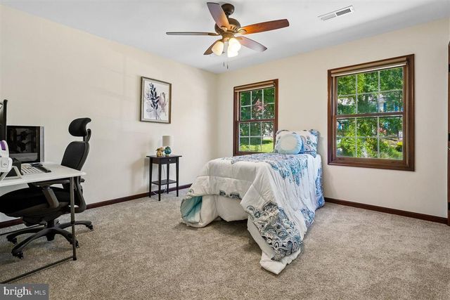 15348 EDGEHILL DR, Dumfries, VA 22025