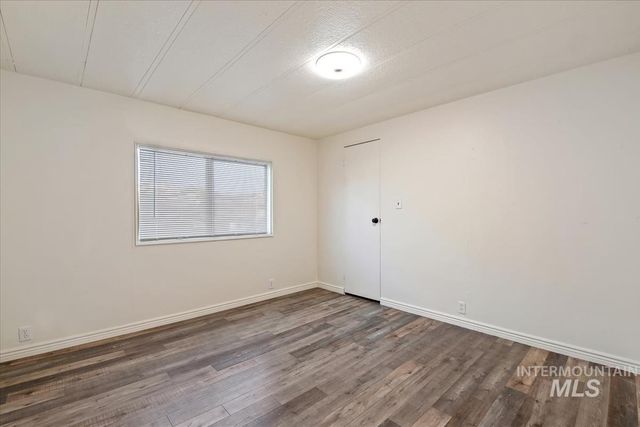 1351 N Oakwood Ln, Boise, ID 83704