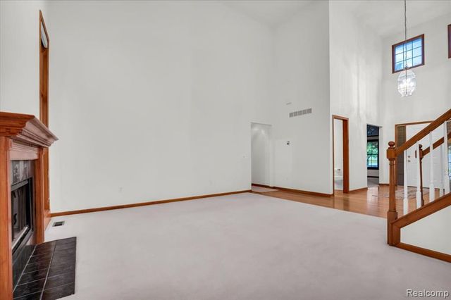28335 Golf Pointe Boulevard, Farmington Hills, MI 48331