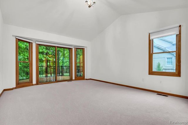 28335 Golf Pointe Boulevard, Farmington Hills, MI 48331