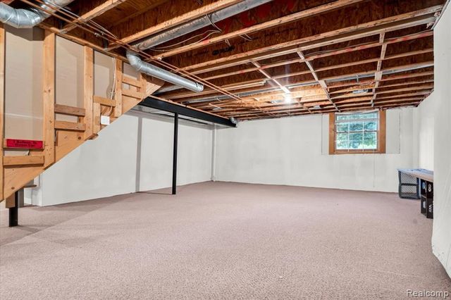 28335 Golf Pointe Boulevard, Farmington Hills, MI 48331