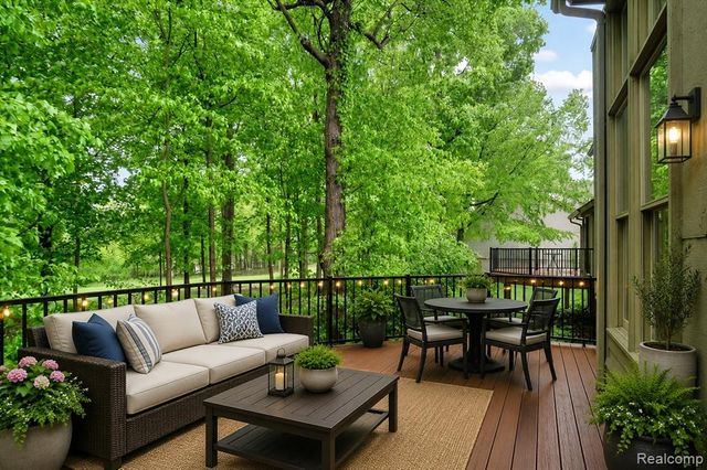 28335 Golf Pointe Boulevard, Farmington Hills, MI 48331