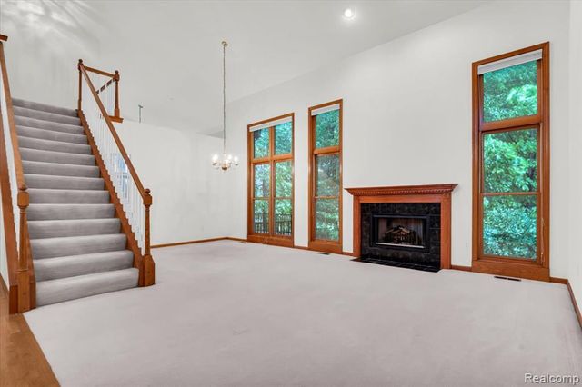 28335 Golf Pointe Boulevard, Farmington Hills, MI 48331
