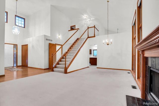 28335 Golf Pointe Boulevard, Farmington Hills, MI 48331