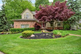 28335 Golf Pointe Boulevard, Farmington Hills, MI 48331