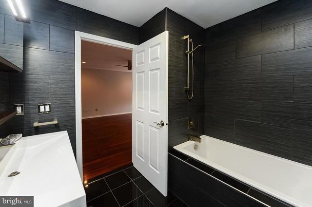 71 VERSAILLES BLVD, Cherry Hill, NJ 08003