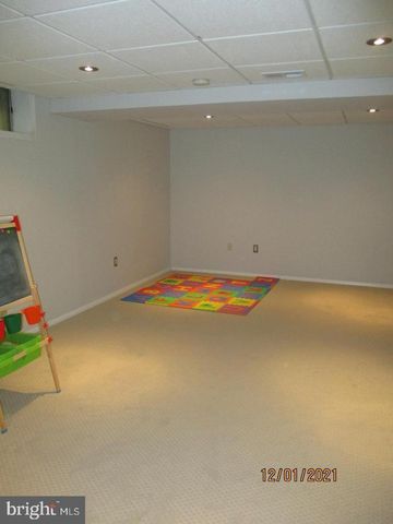 71 VERSAILLES BLVD, Cherry Hill, NJ 08003