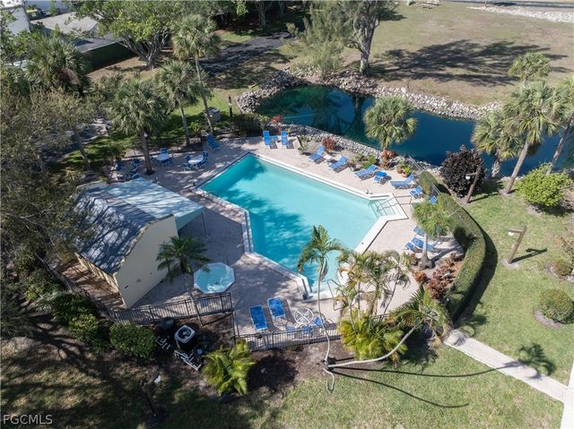 15041 Paddle Creek DR 102, Fort Myers, FL 33919