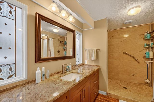 705 DEVON DRIVE, Lady Lake, FL 32159