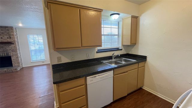 3124 Tudor Lane, Irving, TX 75060