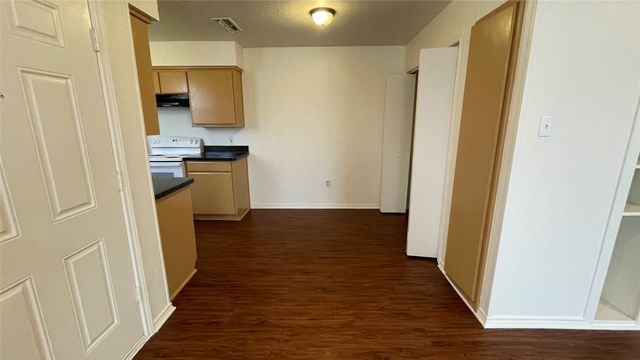 3124 Tudor Lane, Irving, TX 75060