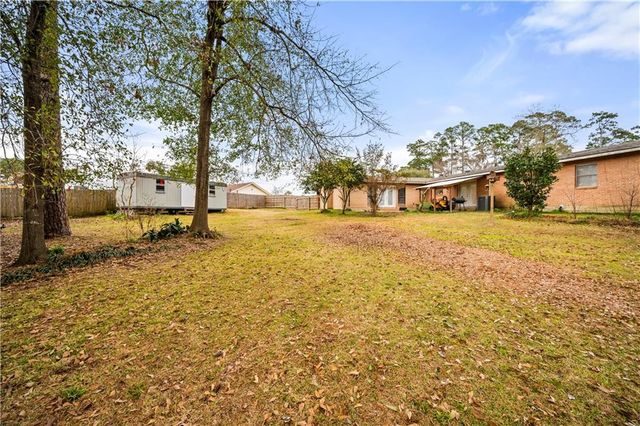 2101 FAIRVIEW Lane, Pineville, LA 71360