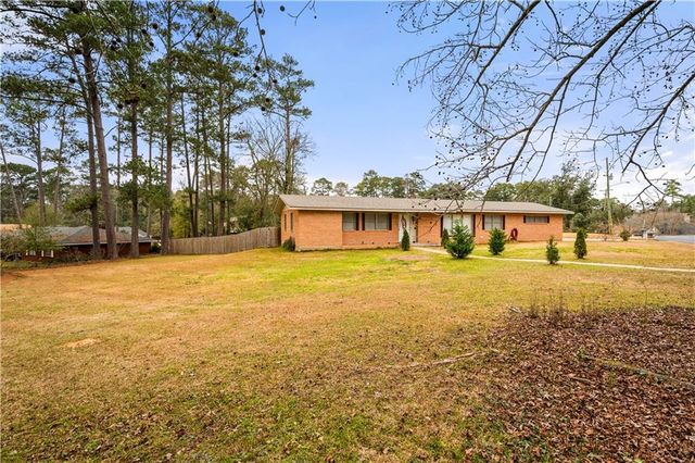 2101 FAIRVIEW Lane, Pineville, LA 71360