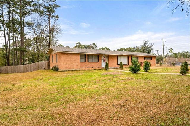 2101 FAIRVIEW Lane, Pineville, LA 71360