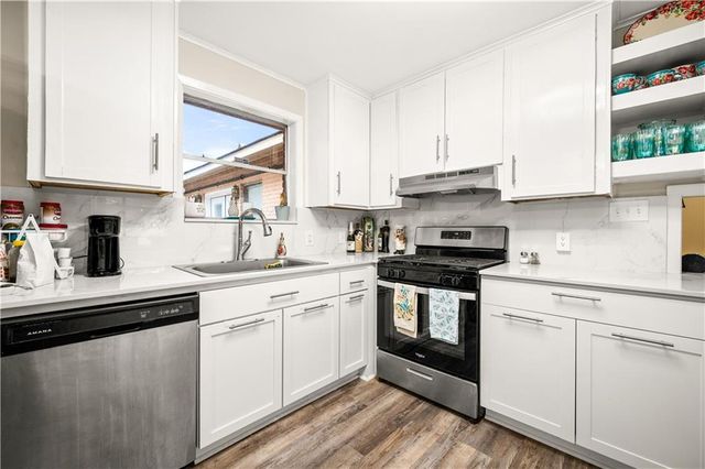 2101 FAIRVIEW Lane, Pineville, LA 71360