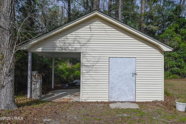 448 N Railroad Avenue, Brunson, SC 29911