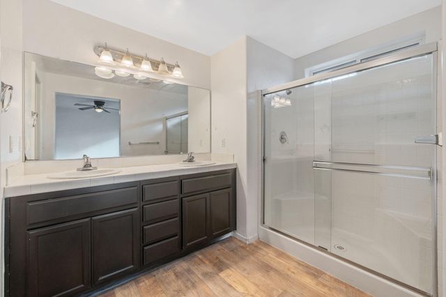 1641 N Virmargo Street, Visalia, CA 93292