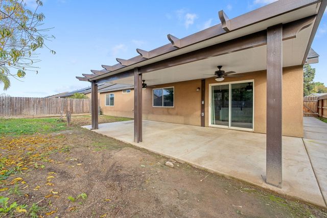 1641 N Virmargo Street, Visalia, CA 93292