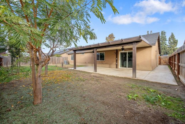 1641 N Virmargo Street, Visalia, CA 93292